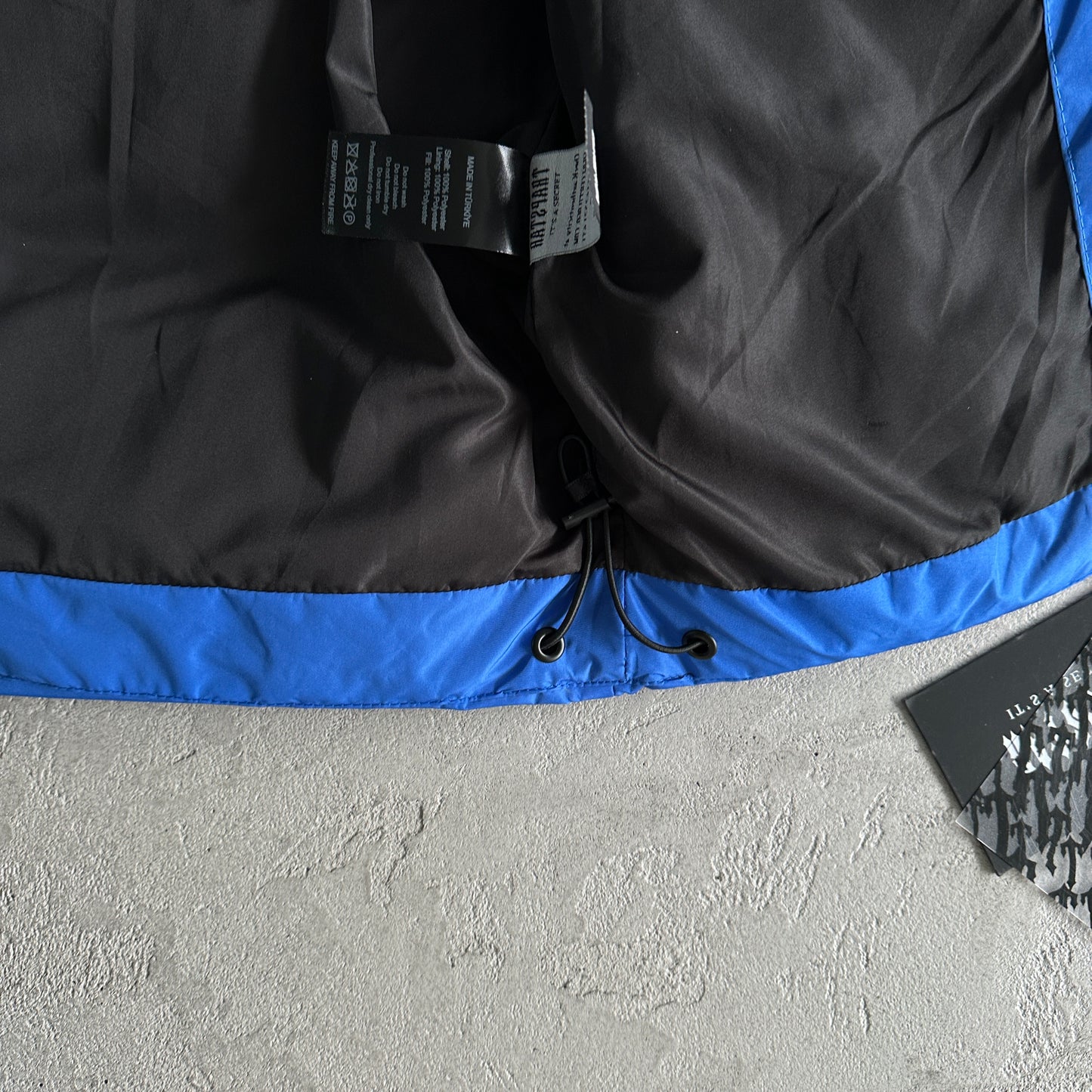 Trapstar Decoded Arch Puffer Jacket Black Blue