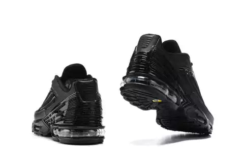 AIR MAX PLUS III "TRIPLE BLACK"