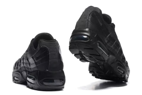 AIR MAX 95 "TRIPLE BLACK"