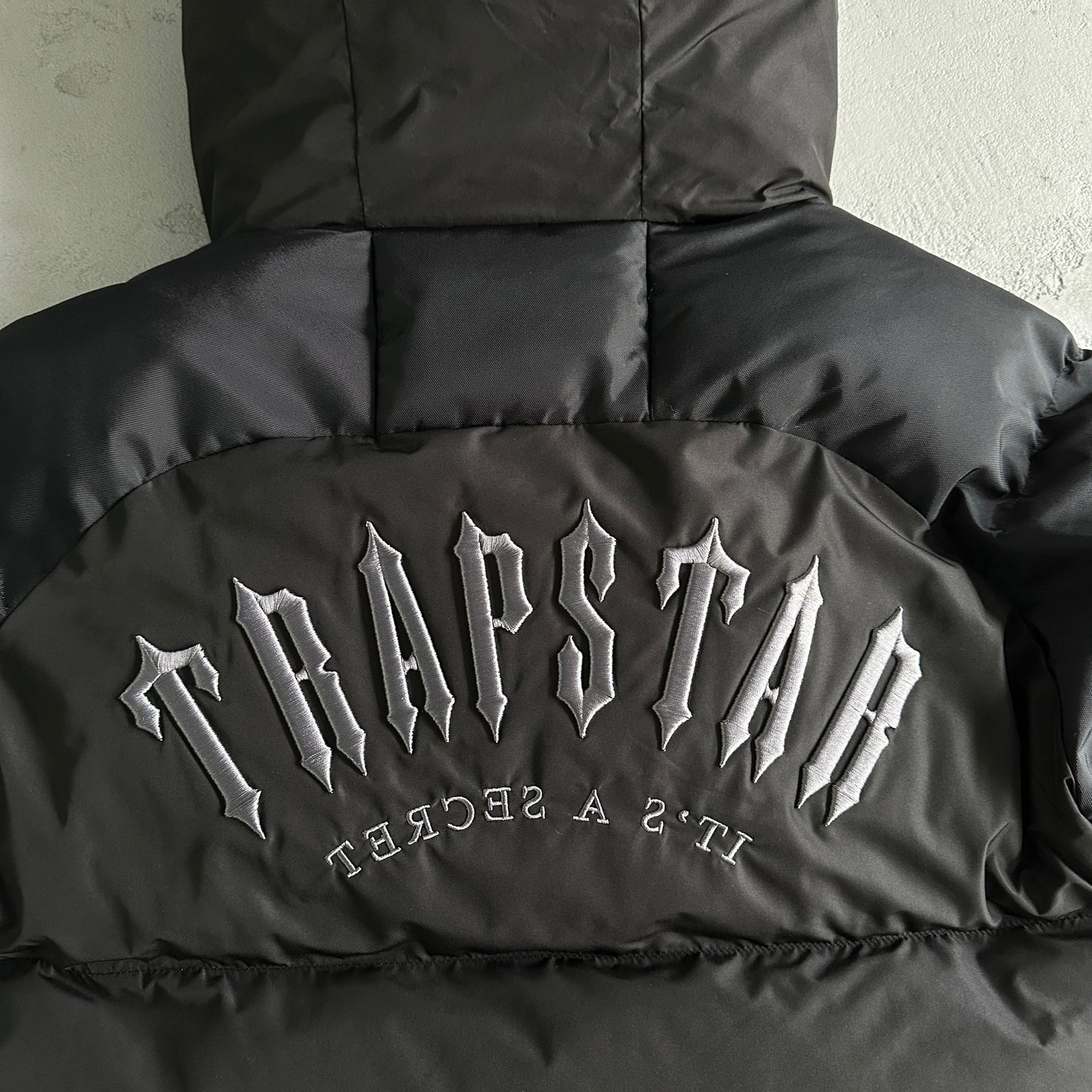 Trapstar DecodedcArch Puffer Jacket Black