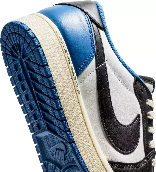 FRAGMENT DESIGN X TRAVIS SCOTT X AIR JORDAN 1 LOW