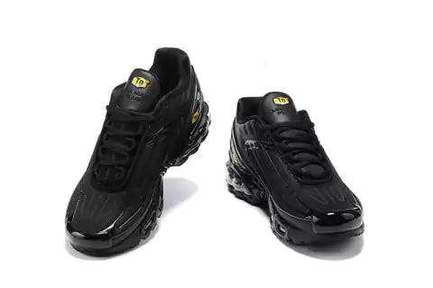 AIR MAX PLUS III "TRIPLE BLACK"