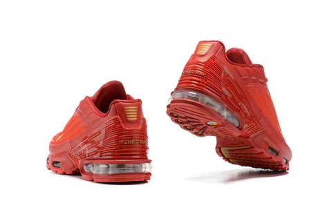 AIR MAX PLUS III "LUXURIOUS RED"