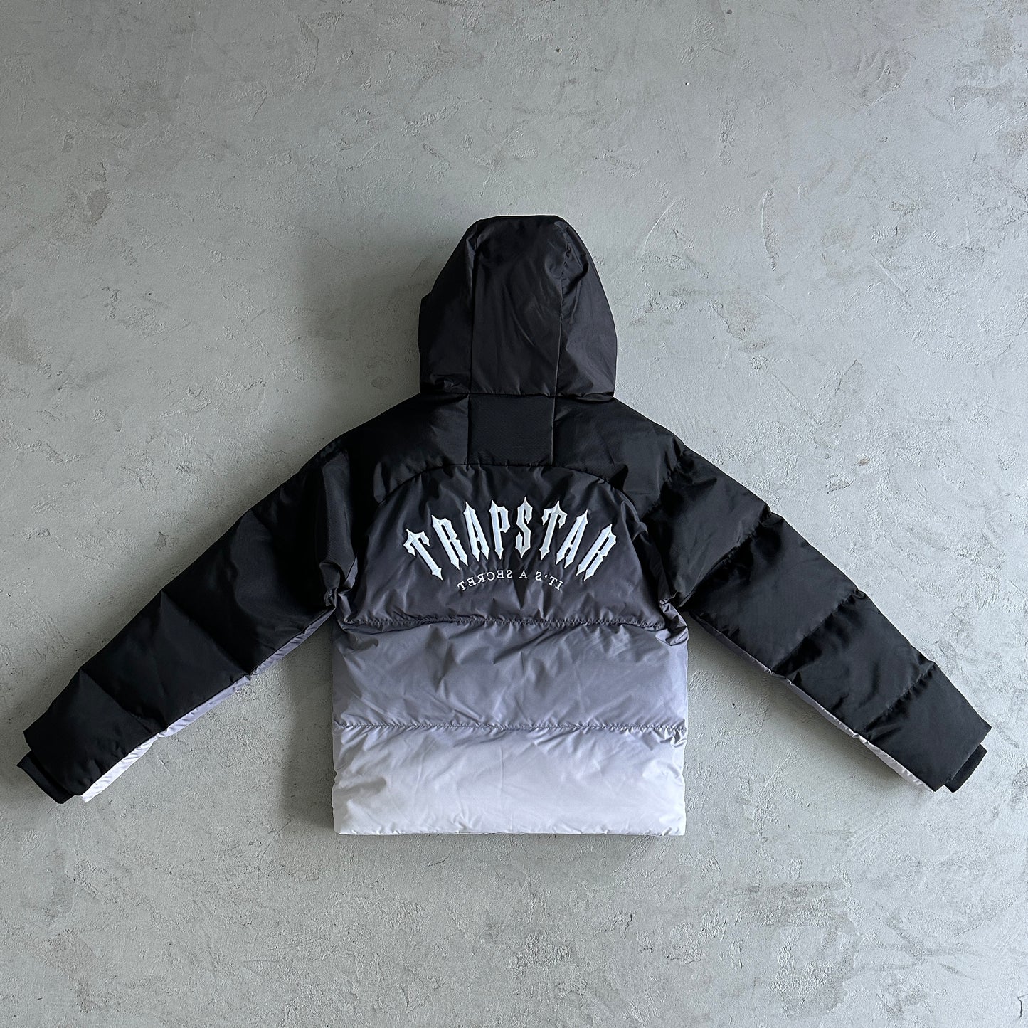 Trapstar Decoded Arch Puffer Jacket Black Gradient