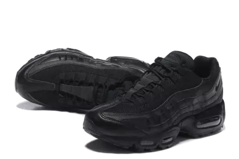 AIR MAX 95 "TRIPLE BLACK"