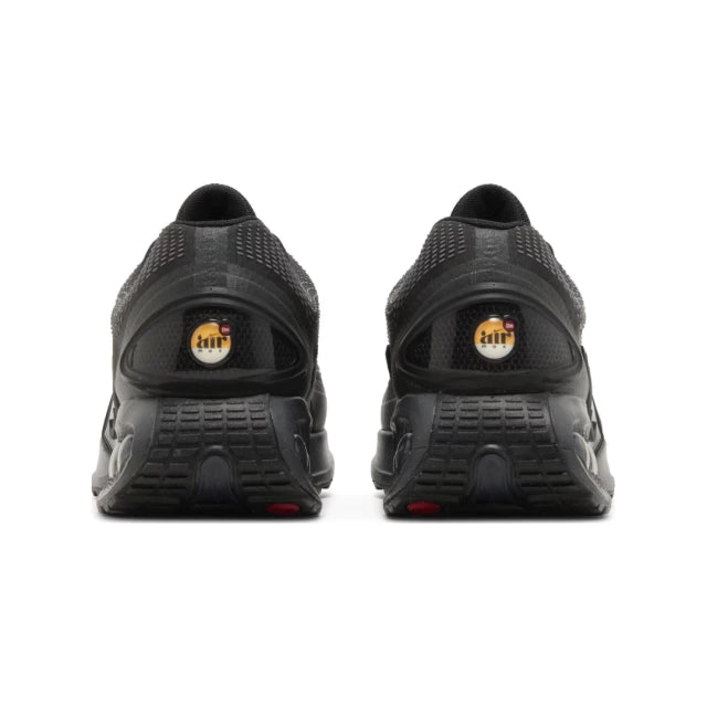 NIKE AIR MAX DN "TRIPLE BLACK"